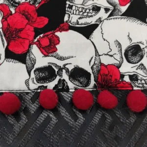 Skull & Roses Makeup Bag Detail