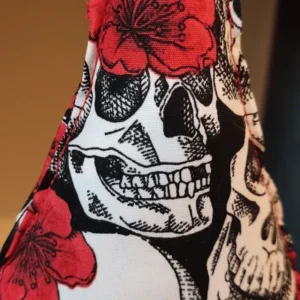 Skull Print Christmas Tree Garland Detail